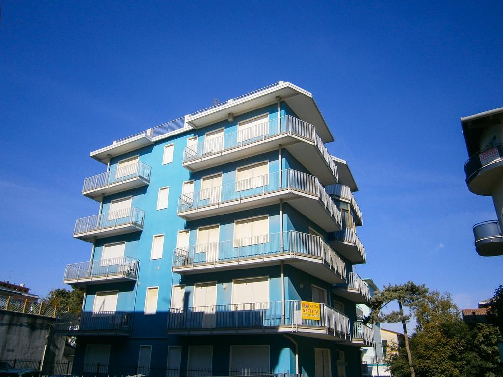 Condominio Sole - Agenzia Cocal Каорле Екстер'єр фото